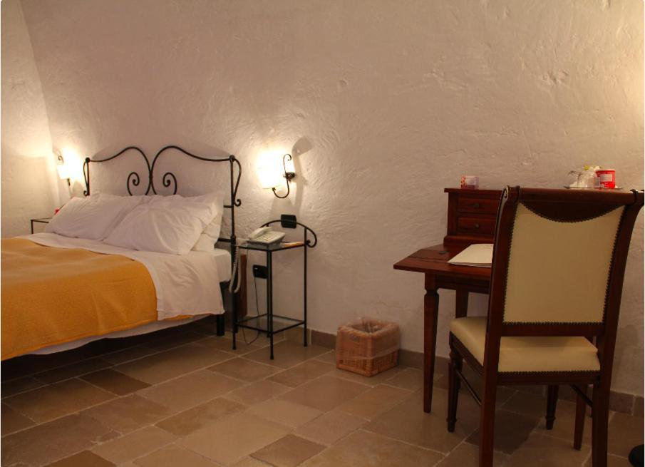 Hotel Masseria Fortificata Donnaloia Monopoli Exterior foto